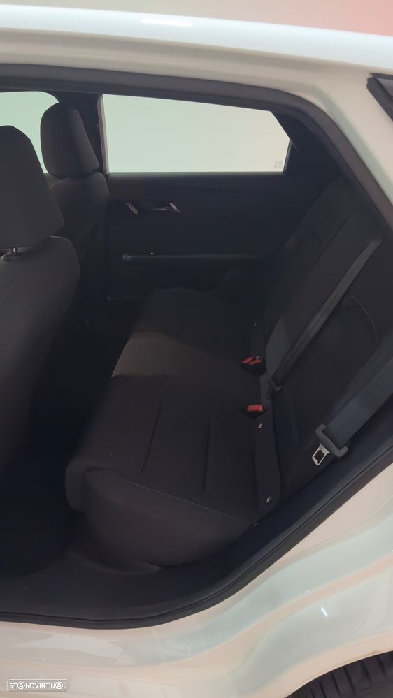 MG MG4 4 Standard - 12