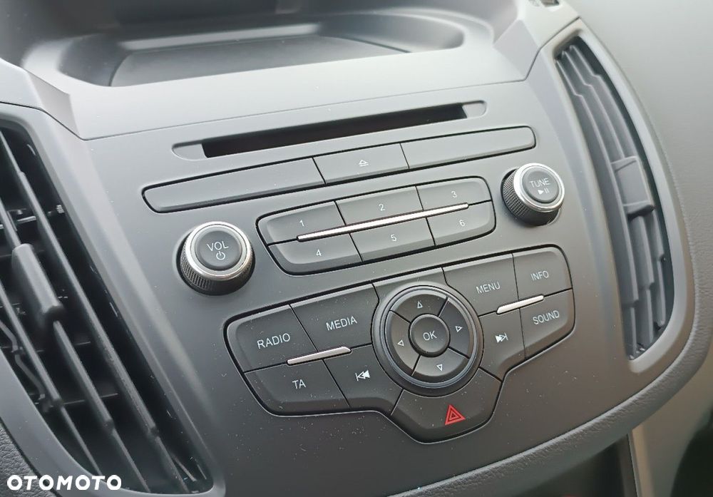 Ford Kuga - 31