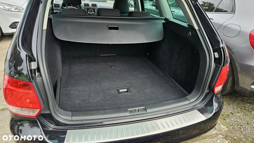 Volkswagen Golf 2.0 TDI DPF Highline - 21