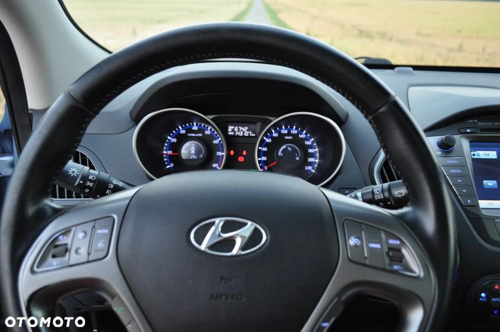 Hyundai ix35 1.6 2WD UEFA EURO 2012 Edition - 10