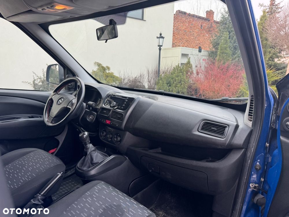 Opel Combo - 23
