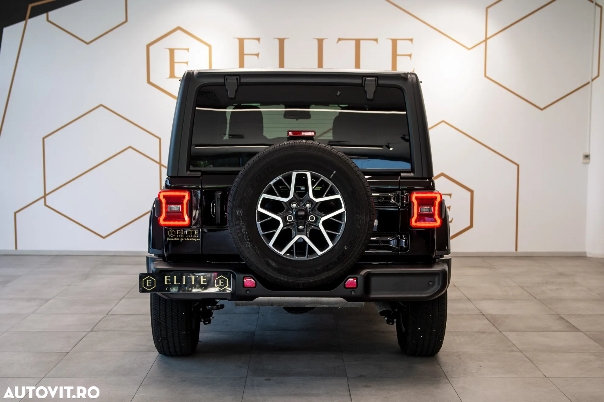 Jeep Wrangler Unlimited 2.0 AT8 4WD Sahara - 9