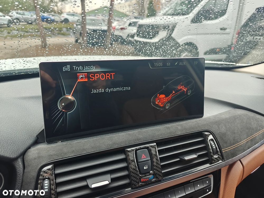 BMW Seria 3 318d Luxury Line - 28