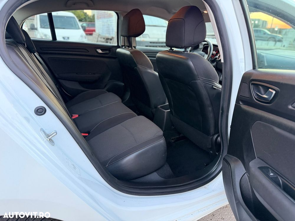 Renault Megane TCE 114 GPF Life - 5