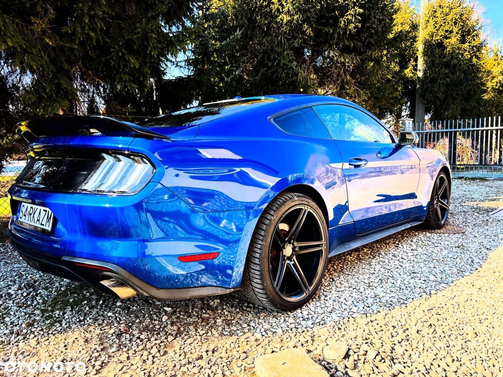 Ford Mustang - 6