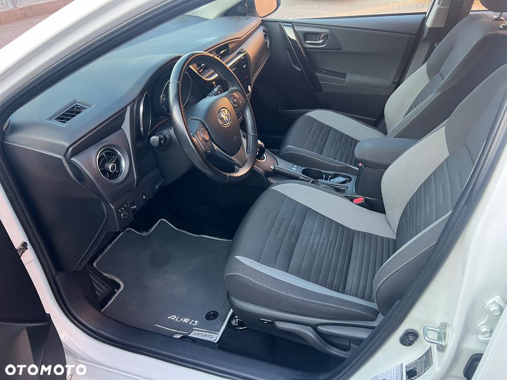 Toyota Auris 1.8 HSD Sol - 20