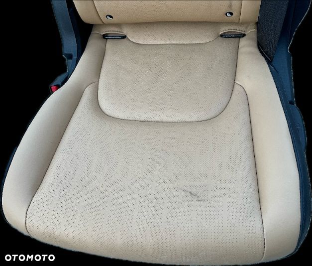 B3 KIA CARNIVAL IV 2020 - FOTEL LEWY TYŁ TYLNY II RZĄD JY2 - 2
