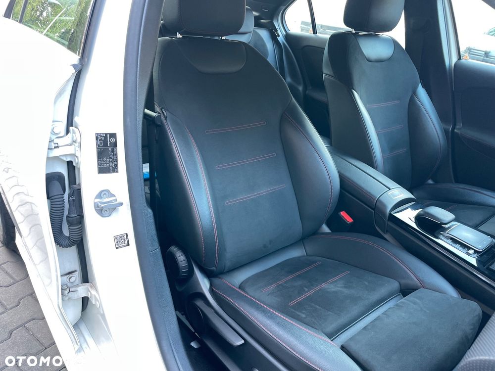 Mercedes-Benz Klasa A 180 7G-DCT AMG Line - 15