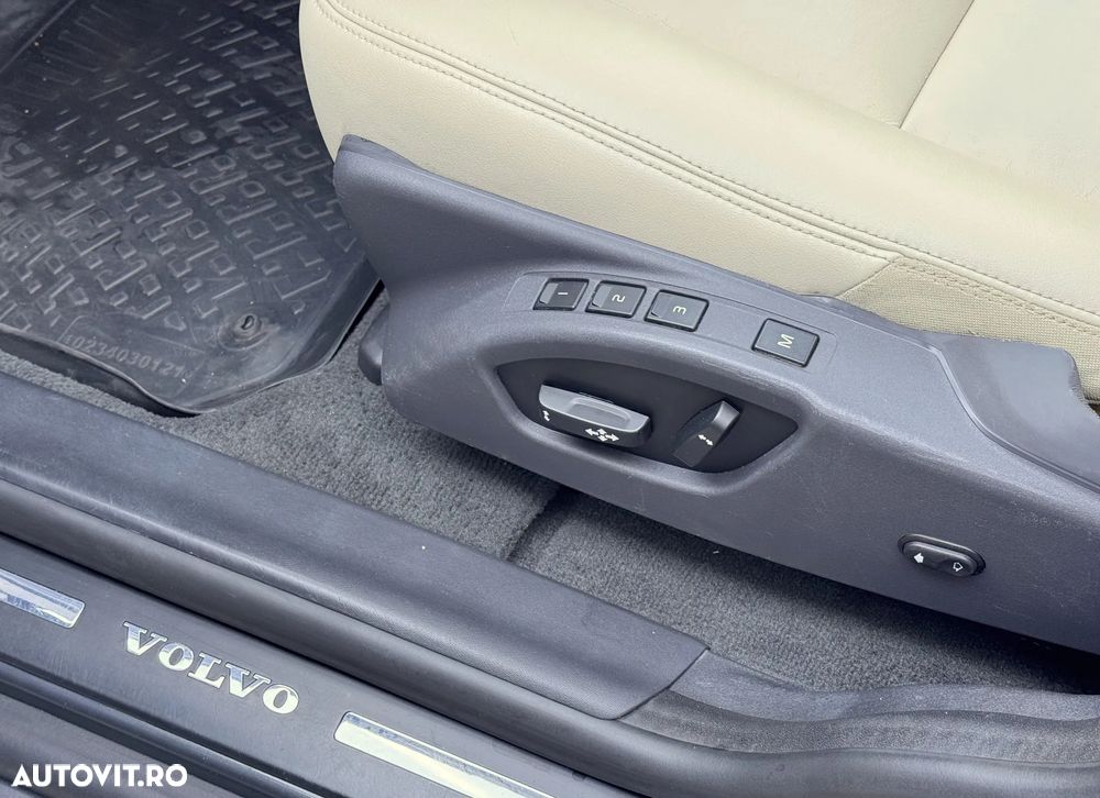 Volvo XC 60 D3 Summum - 28