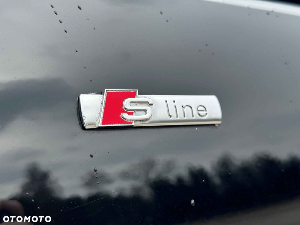 Audi A4 Limousine - 21