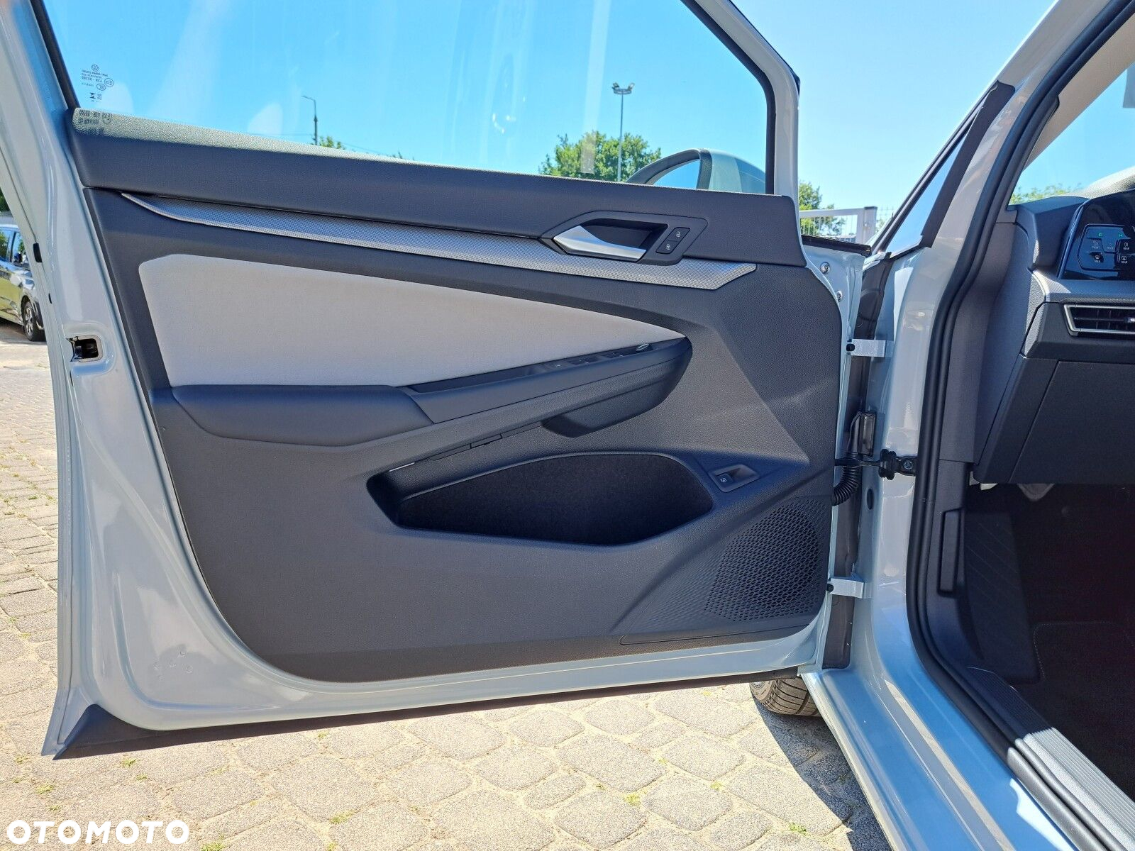 Volkswagen Golf - 11