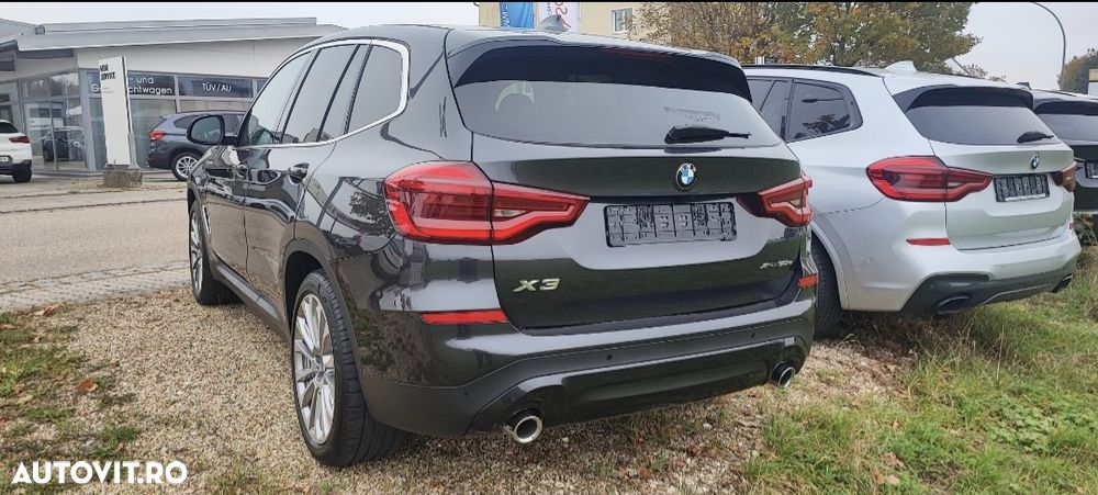 BMW X3 xDrive30e AT PHEV - 3