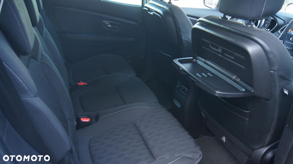Renault Grand Scenic - 16