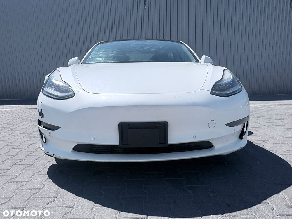 Tesla Model 3 Standard Reichweite Plus Hinterradantrieb - 2
