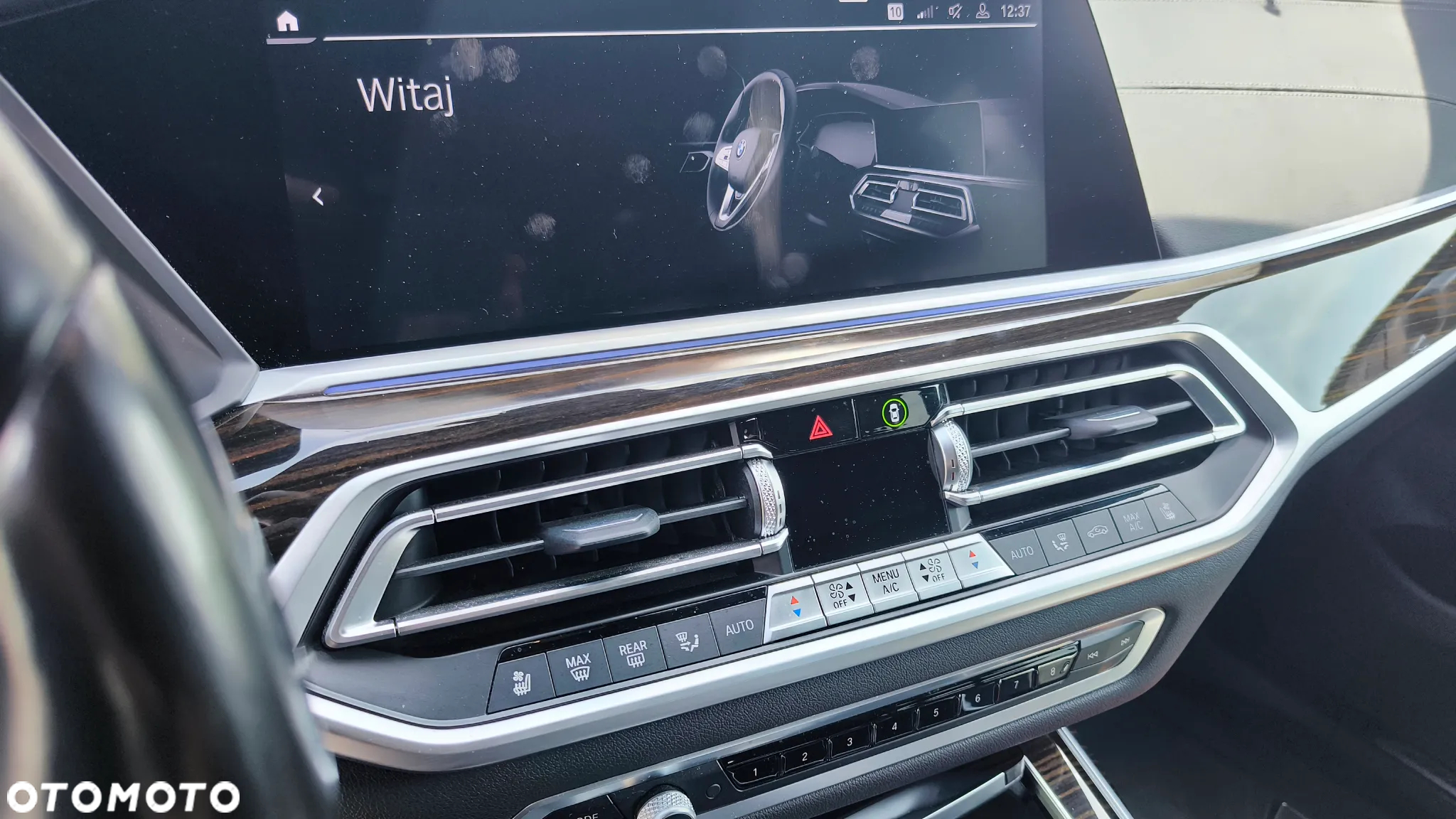 BMW X7 - 7