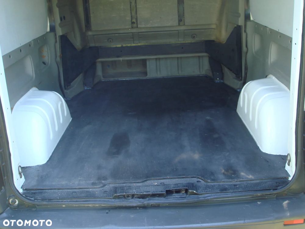 Renault Trafic - 14