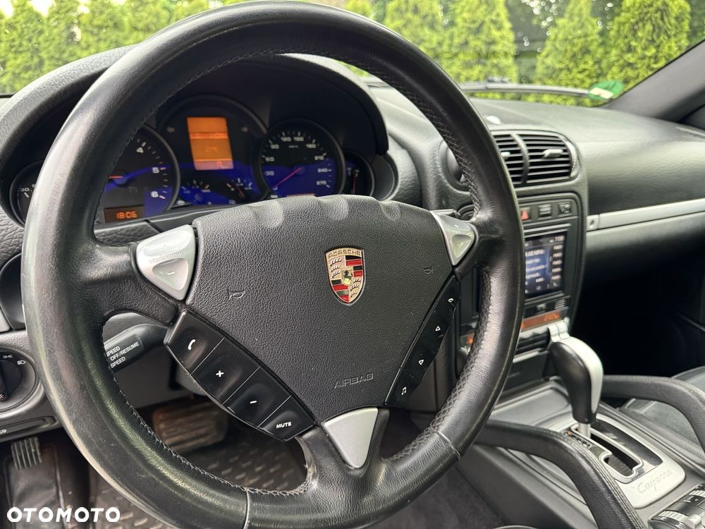 Porsche Cayenne - 8