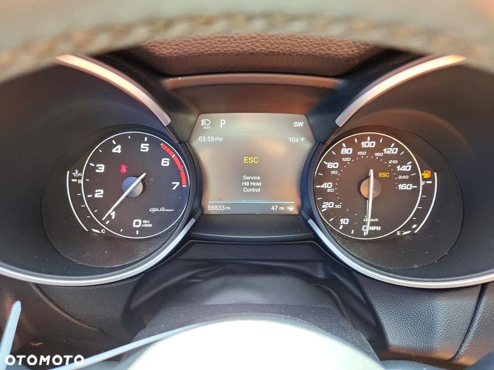 Alfa Romeo Stelvio - 10