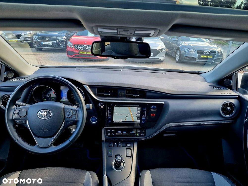 Toyota Auris Hybrid 135 Premium - 14