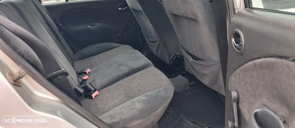 Ford Fiesta 1.25 Ghia - 12