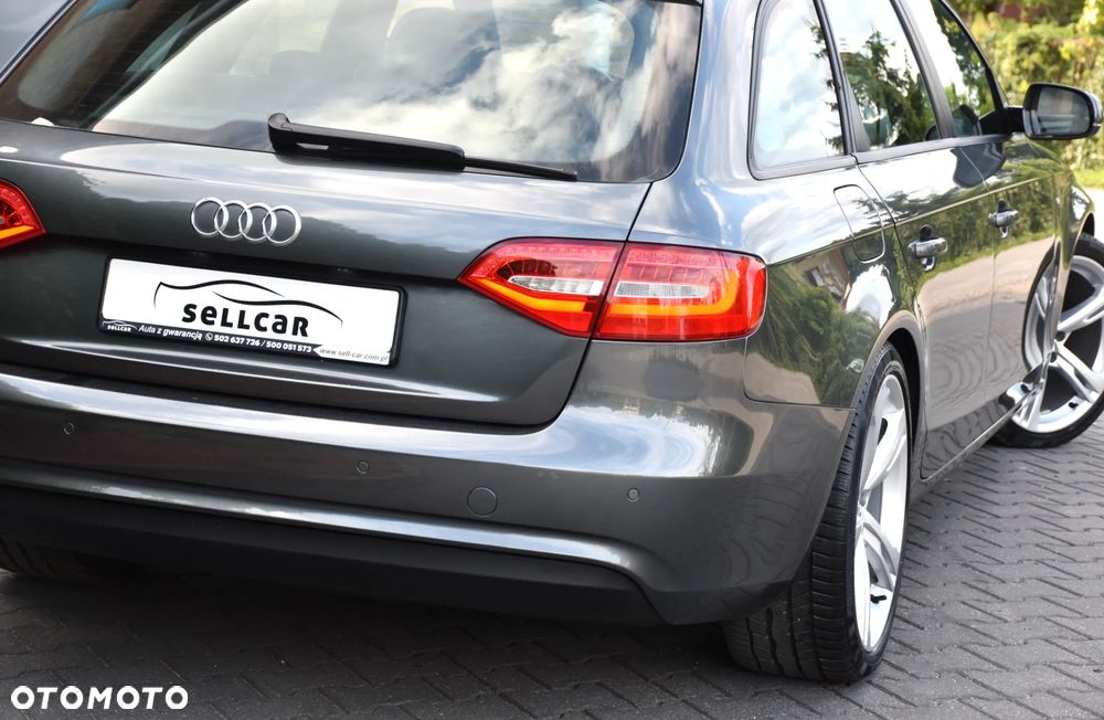Audi A4 Avant 2.0 TDI DPF multitronic S line Sportpaket - 33
