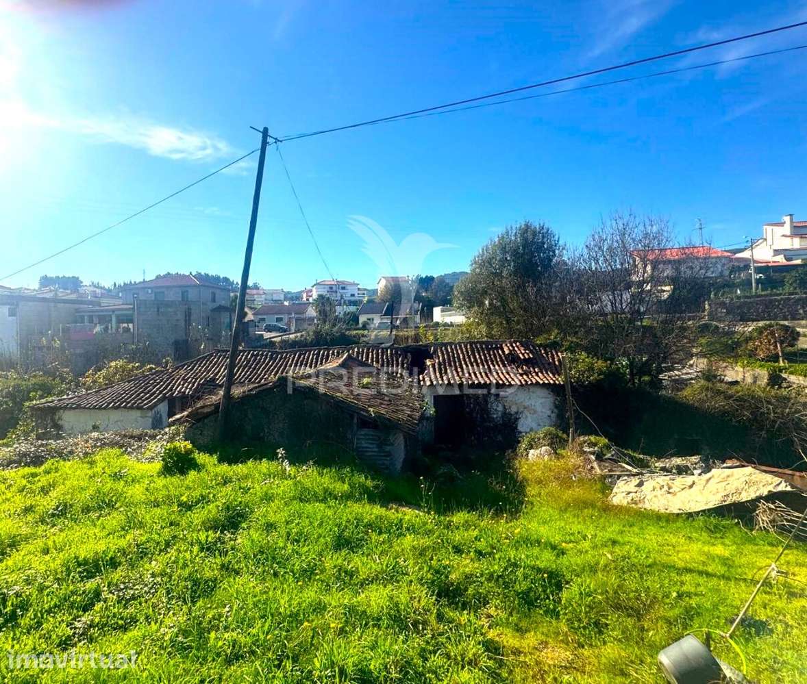 TERRENO COM 3 MORADIAS PARA RESTAURO - Grande imagem: 4/39