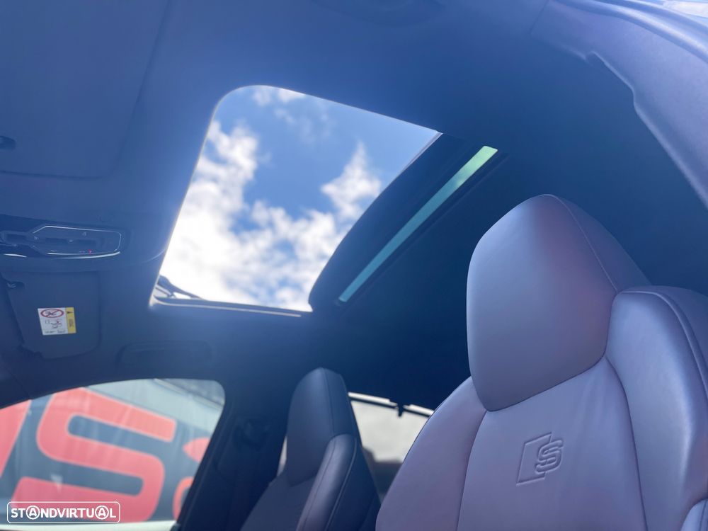 Audi e-tron S quattro - 24