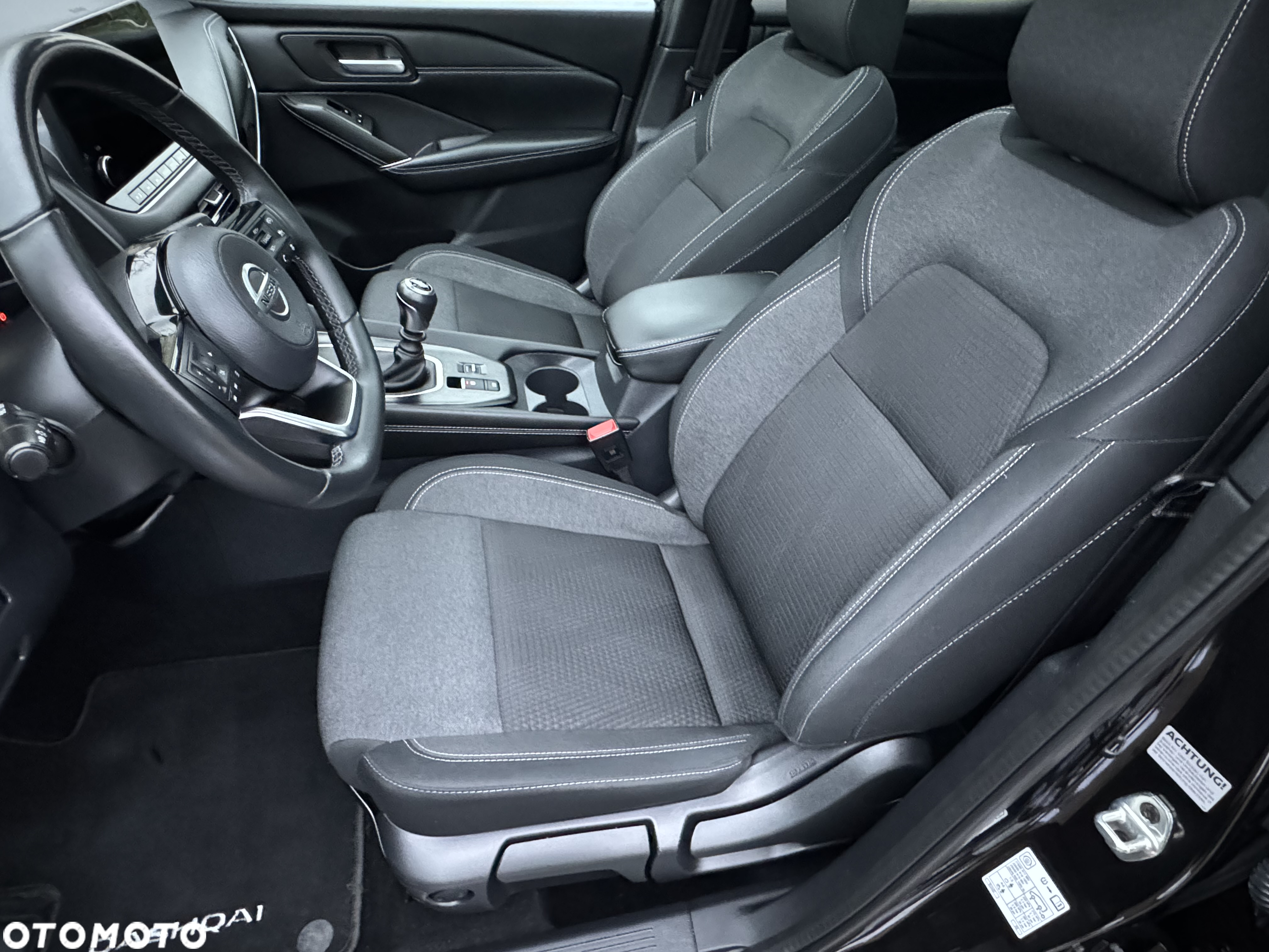 Nissan Qashqai 1.3 DIG-T N-Connecta - 10