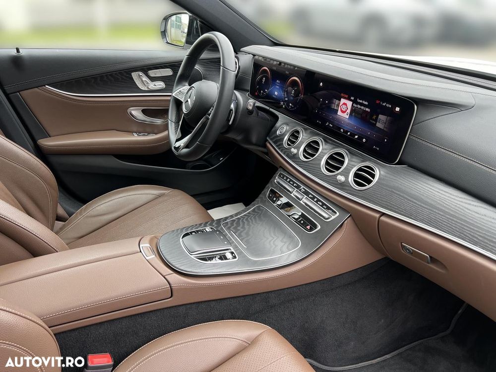 Mercedes-Benz E 300 Aut. - 13