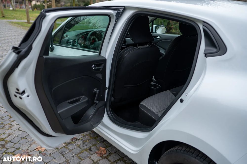 Renault Clio BLUE dCi 85 BUSINESS EDITION - 26