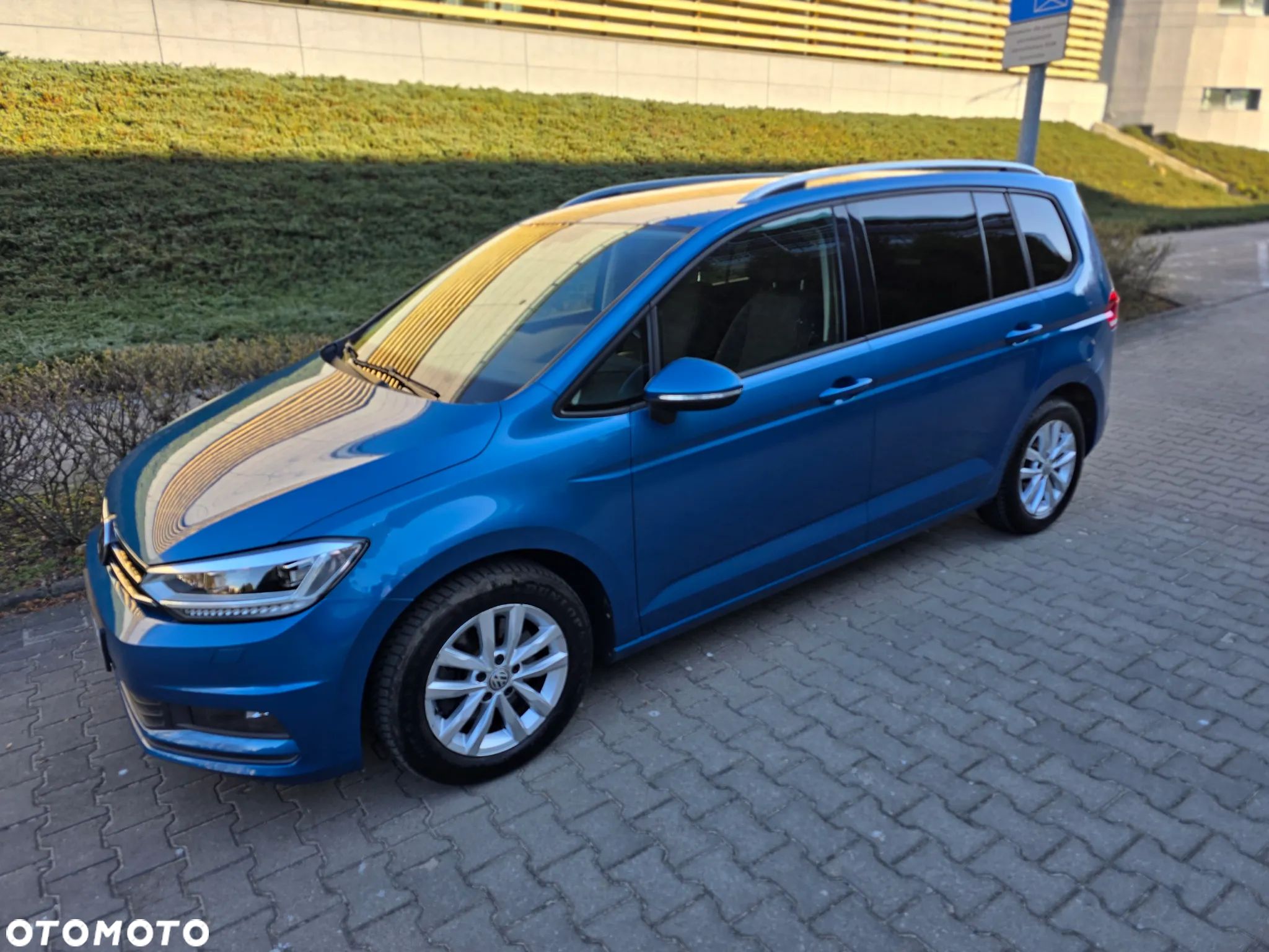 Volkswagen Touran 1.5 TSI EVO Comfortline - 1