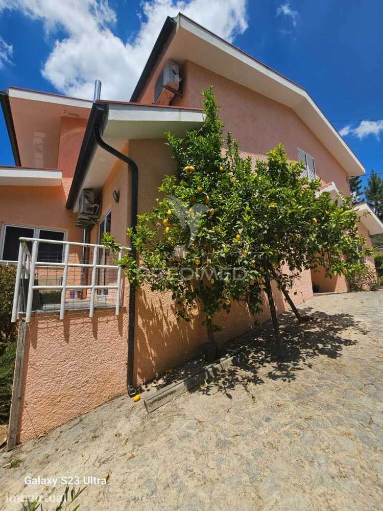 Magnífica Casa T6 em Adoufe – A 5 Minutos de Vila Real - Grande imagem: 3/40