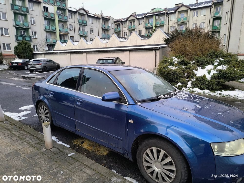 Audi A4 Limousine - 3