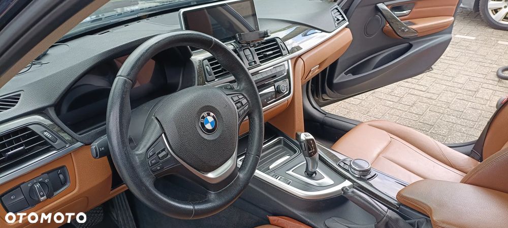 BMW Seria 3 - 2