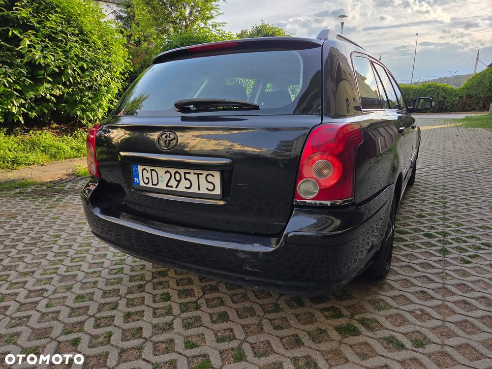 Toyota Avensis 2.0 D-4D Sol - 11