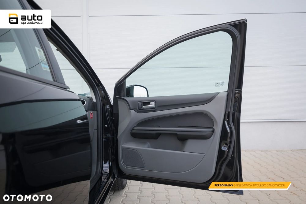 Ford Focus 1.6 Trend - 27