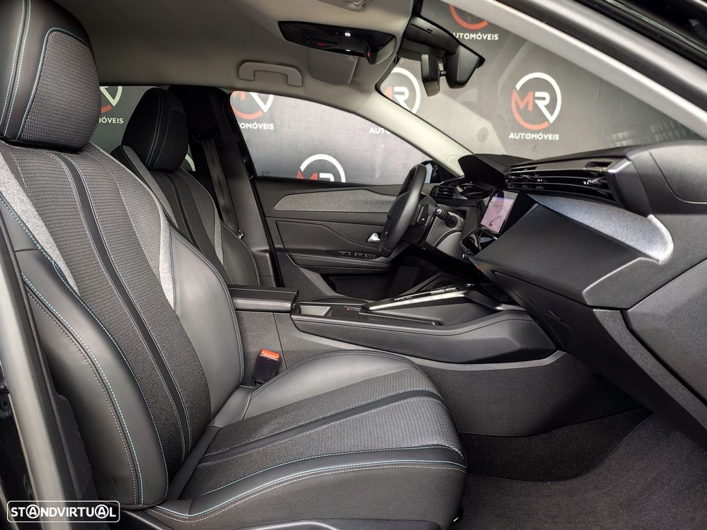Peugeot 308 1.2 PureTech Allure EAT8 - 37