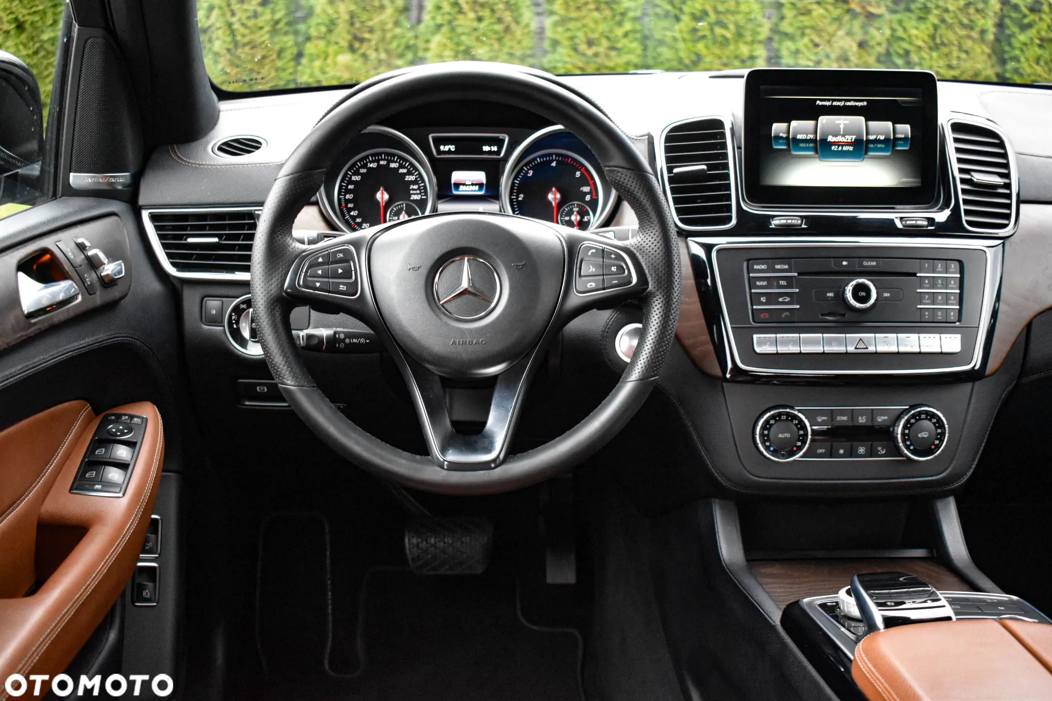 Mercedes-Benz GLE 350 d Coupe 4Matic 9G-TRONIC AMG Line - 6