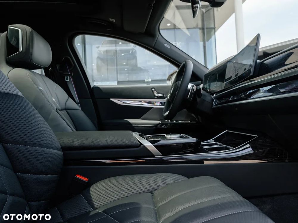 BMW Seria 7 740d xDrive - 10