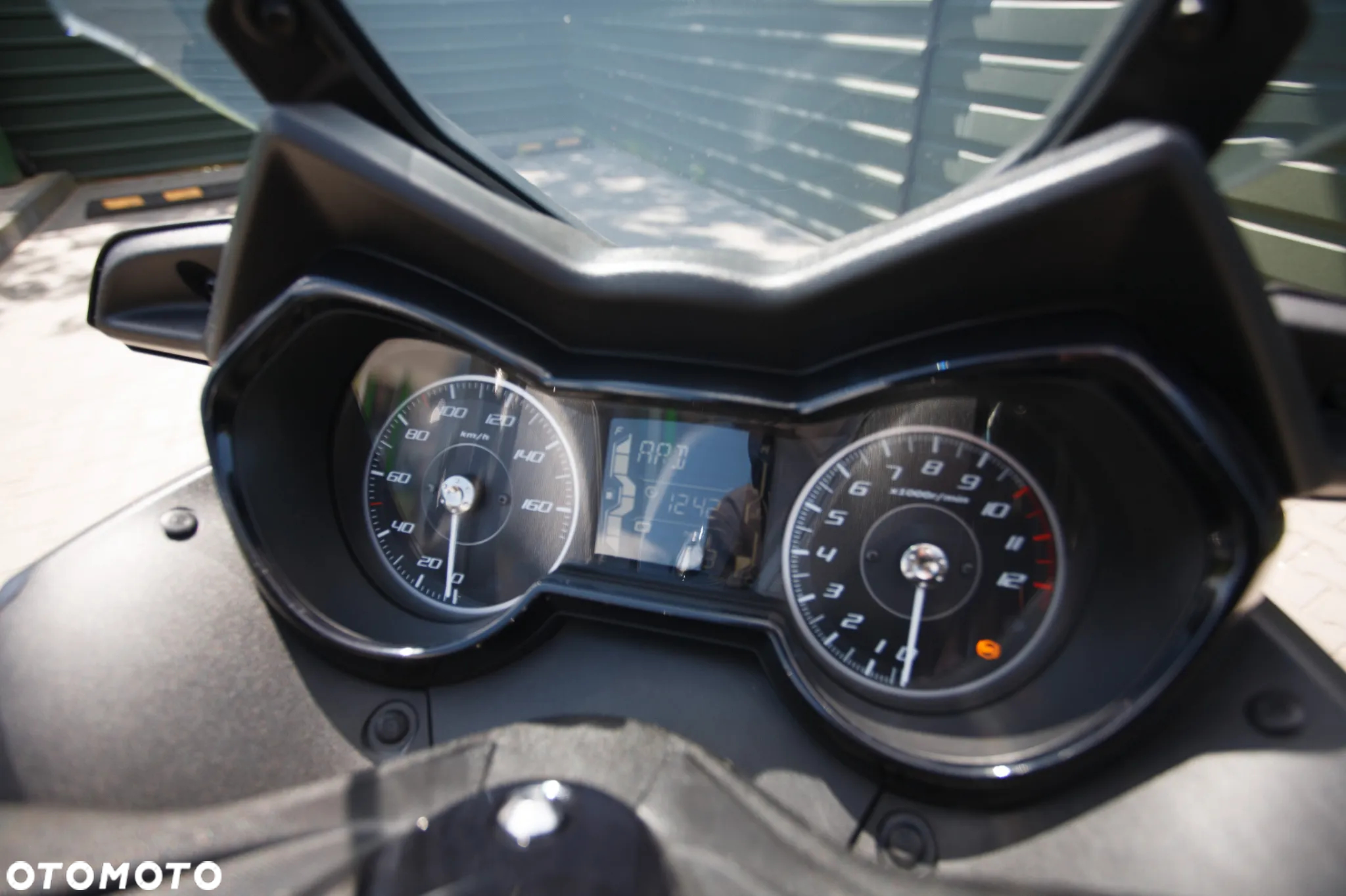 Yamaha X-max - 7