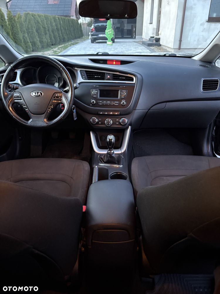 Kia Ceed Cee'd 1.4 CRDi M - 14