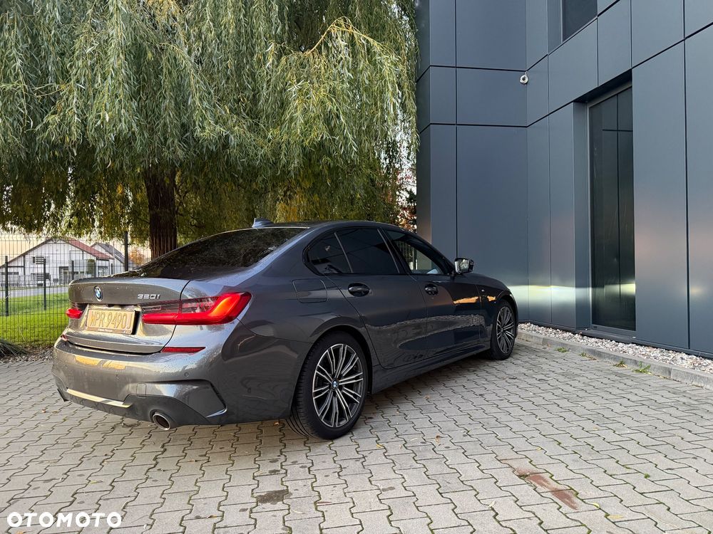 BMW Seria 3 320i M Sport sport - 21