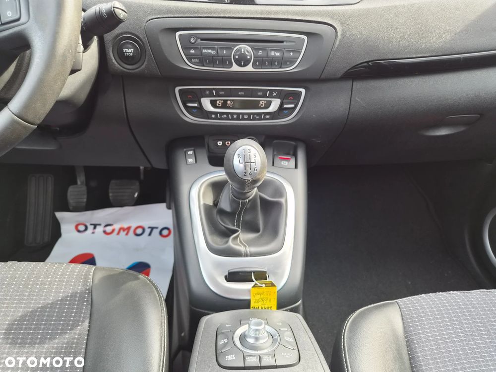 Renault Grand Scenic - 27