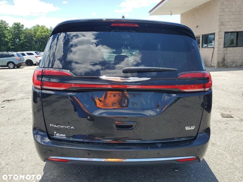 Chrysler Pacifica - 6