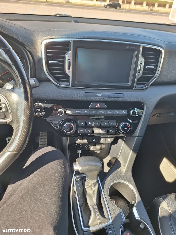 Kia Sportage 2,0 CRDI AWD Aut. GT Line - 7