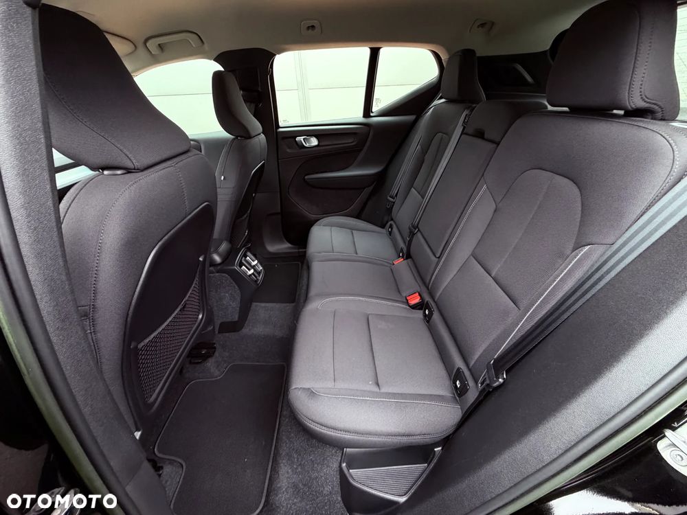 Volvo XC 40 B4 B AWD DKG Plus Bright - 8