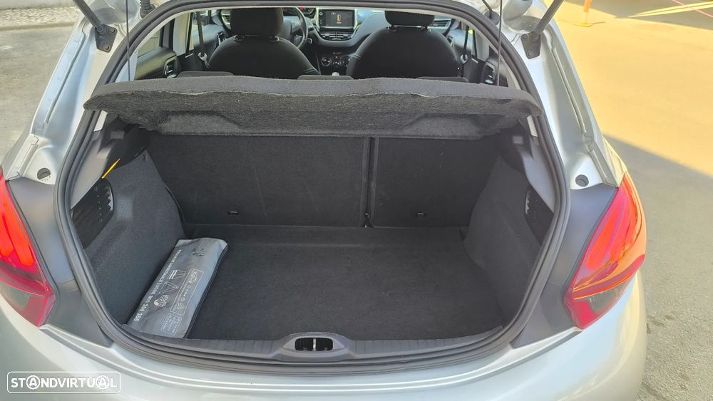 Peugeot 208 1.2 PureTech Style - 46
