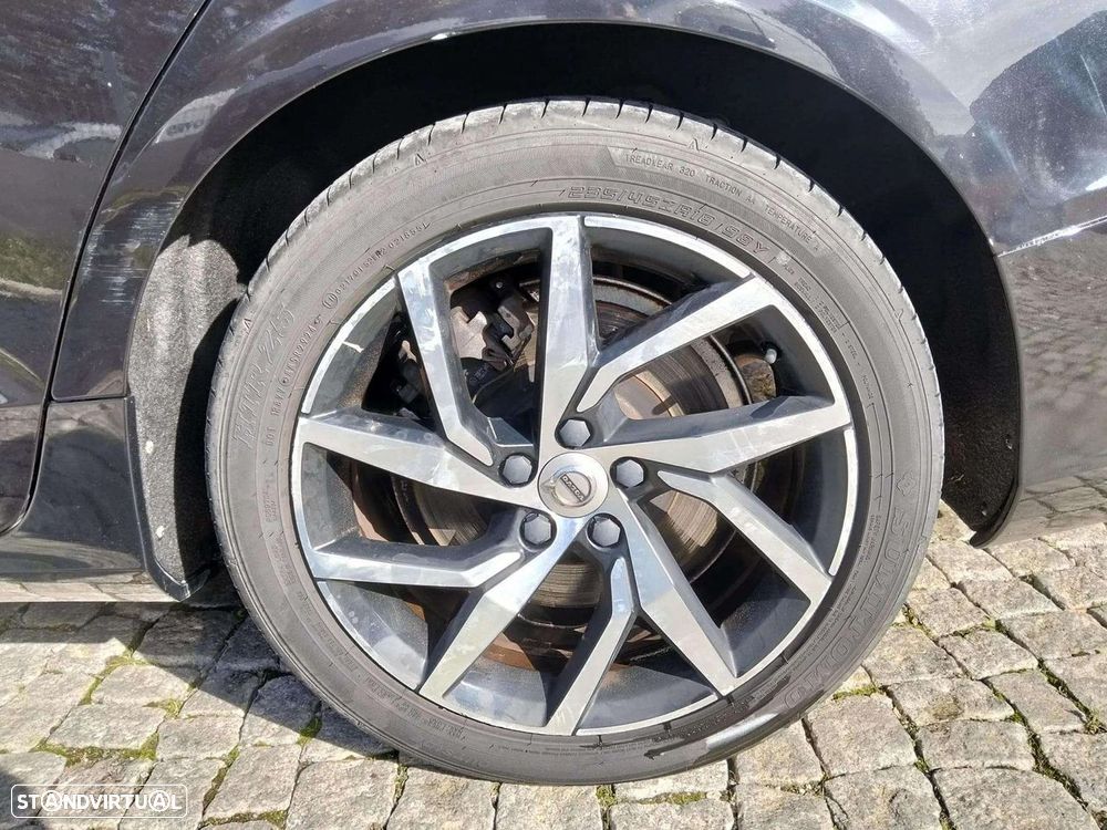 Volvo V60 2.0 T8 AWD TE Momentum - 19