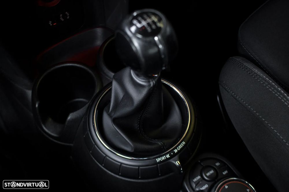 MINI 5 Portas Cooper D Seven Chili - 21