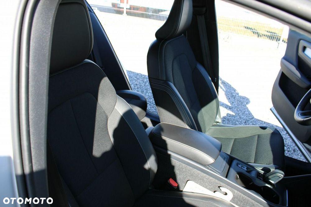 Volvo XC 40 - 34